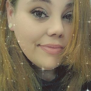 Meet your Posher, Juanita